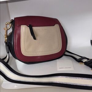 Marc Jacobs Empire City Mini Leather Messenger Crossbody Maroon/Wine Beige Black
